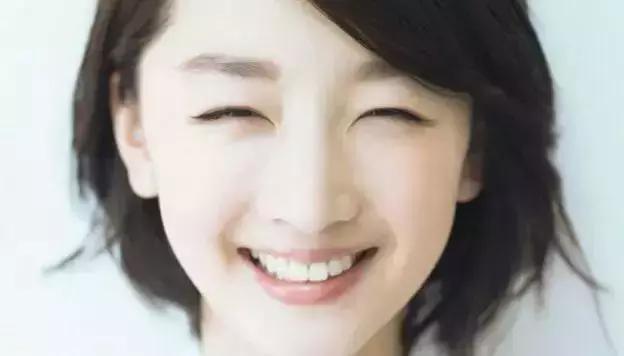 抖音美牙仪是真的吗,使用美牙仪的抖音网红靠谱吗