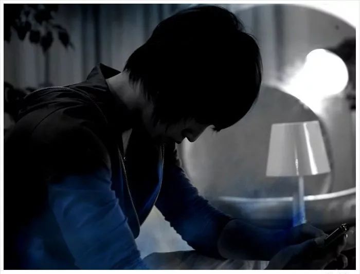 翻来覆去也睡不着心里很多烦恼,关于睡眠障碍的问题