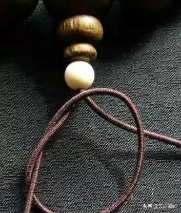手串三通的穿法,金刚手串的穿法