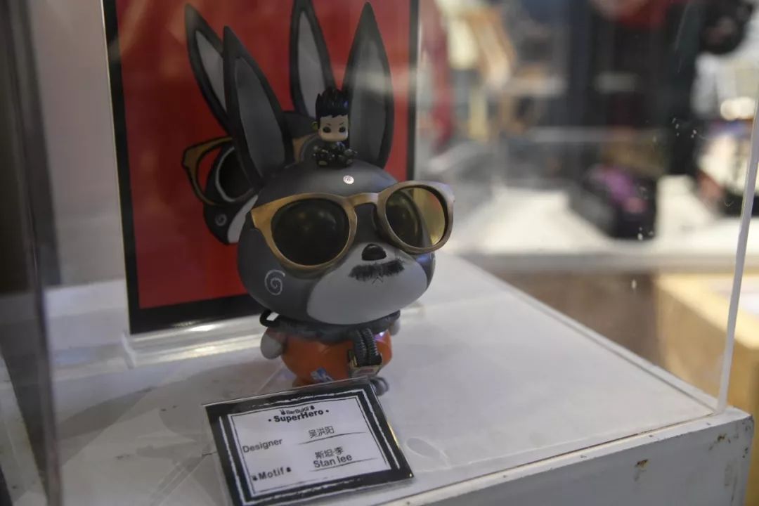 潮流玩具单品,适合年轻人盘的玩具