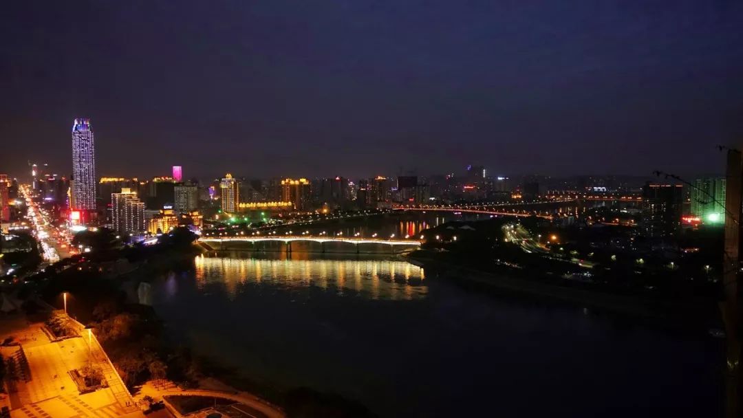 广西一家三口自驾游视频,一家三口游广西