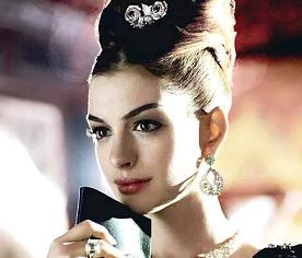 安妮海瑟薇是不起眼的女孩,安妮海瑟薇自卑与自信