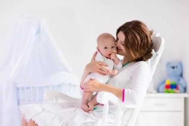 快过年了有亲人跑到家里来哭,马上过年了朋友聚会少不了