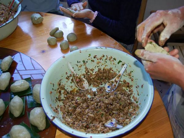 哪里的青团最正宗,青团哪个牌子最好吃