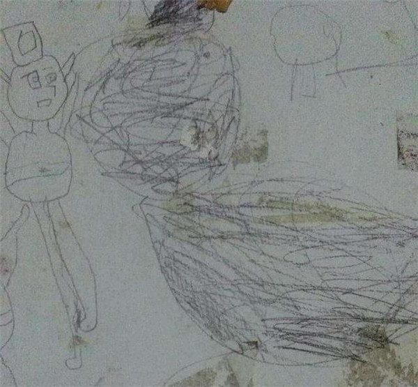 孩子乱画的墙面,墙壁被小孩画画了怎么补救