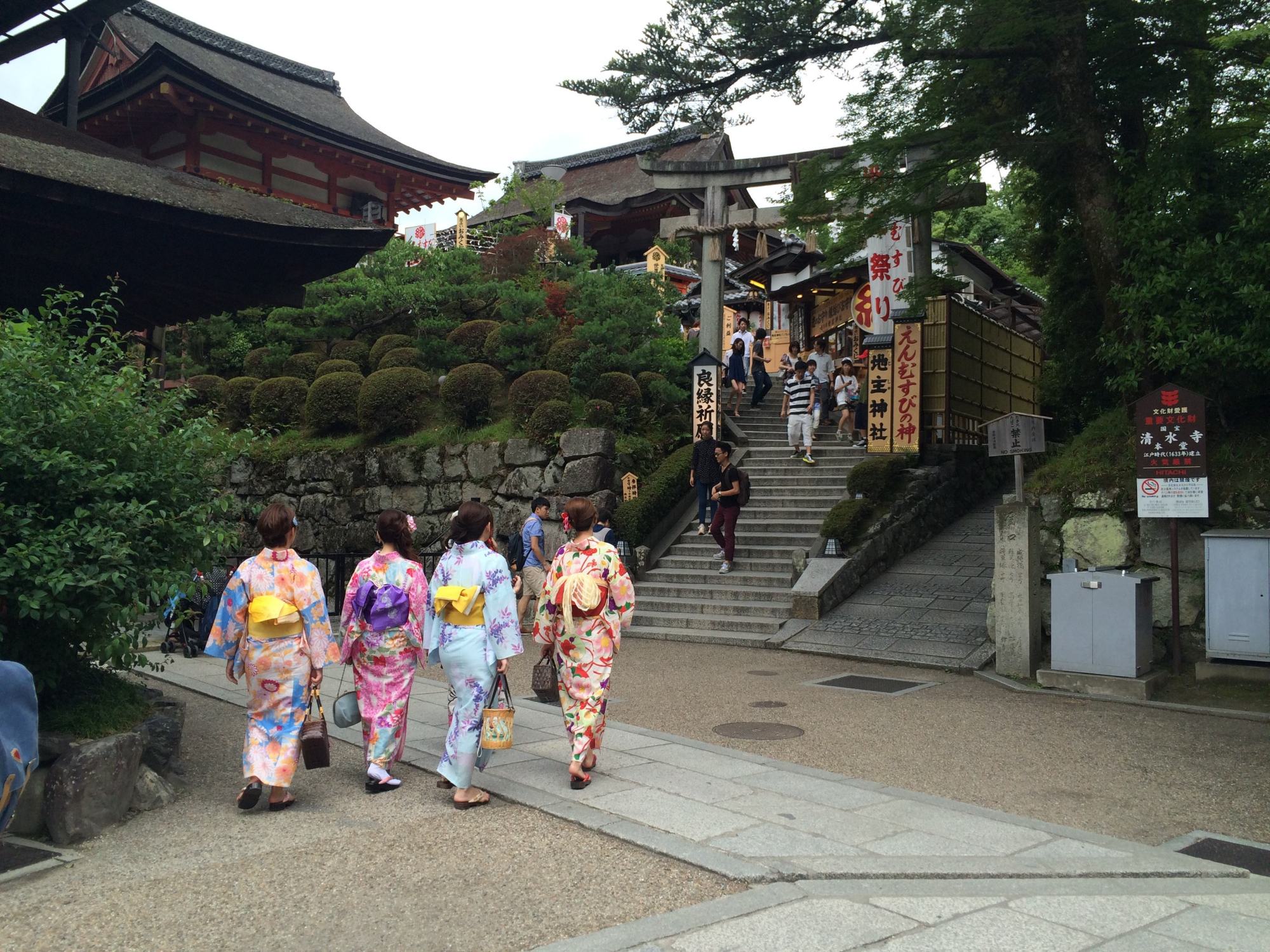日本夫妻和中国夫妻的区别,同为女人为啥差别那么大呢
