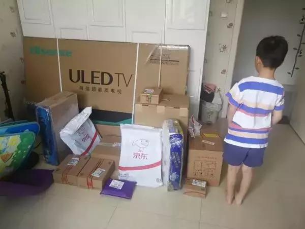 6岁孩子一键清空购物车,6岁儿童清空购物车4万多元