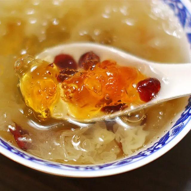 为什么港台女明星那么漂亮,为什么港台艺人都很低调