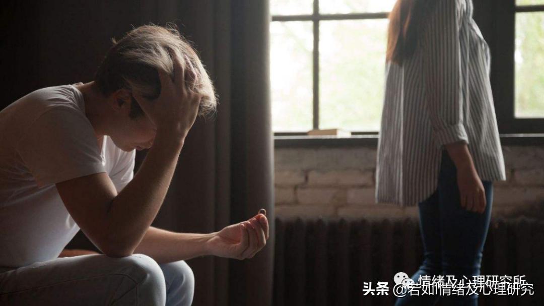 越虚荣的人越自卑是什么意思,越来越虚荣