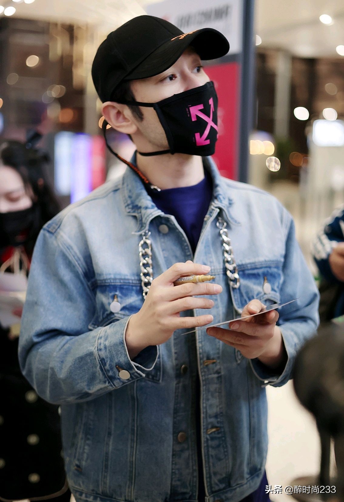 黄晓明复古穿衣搭配,黄晓明t恤衬衫夹克棒球帽工装裤