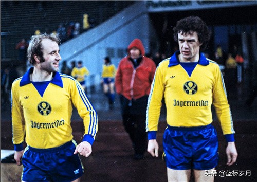 皇马球衣广告收入,皇马十大经典球衣