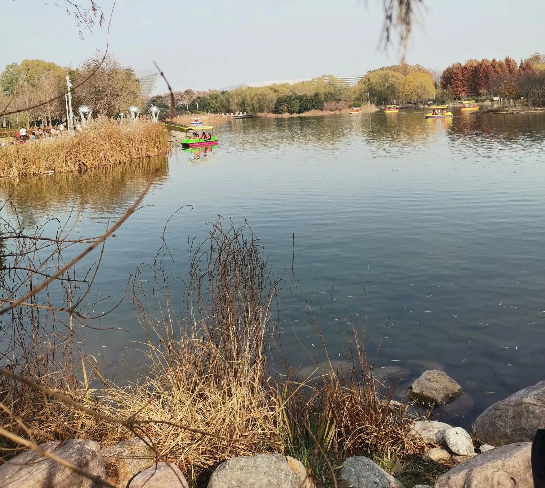 宿舍里太吵怎么解决,宿舍太吵怎么消除声音
