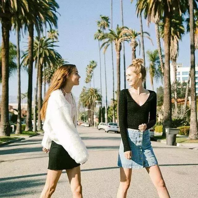 瘦小个穿什么裤子好看,瘦小个子穿什么版型的服装