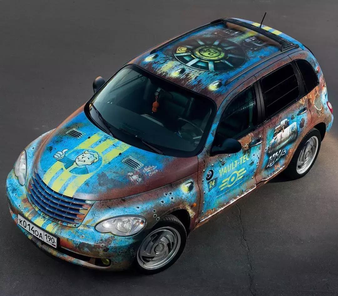 小众车型改装起来也疯狂，来看“外星来客”克莱斯勒PT漫步者改装