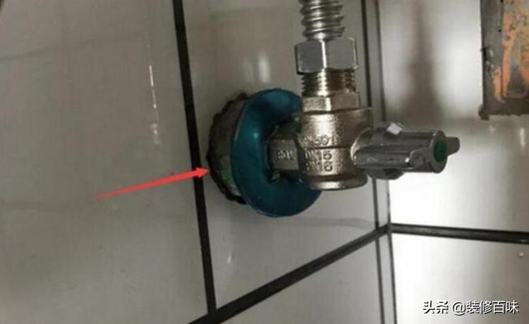 淋浴器水管接头处漏水怎么办,淋浴器水管接头漏水怎么办