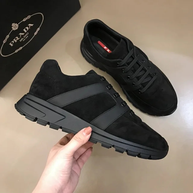 普拉多黑武士多少钱一辆,普拉达黑武士最新款