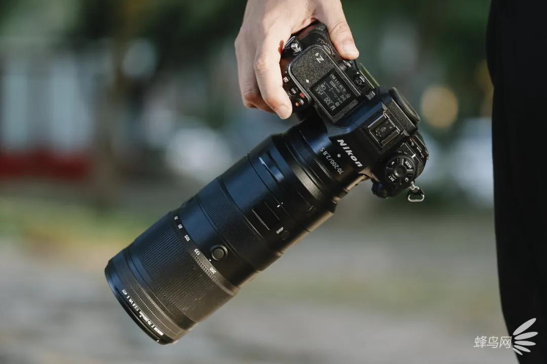 尼康z9旗舰相机详细评测,尼康z9机身的无损变焦功能