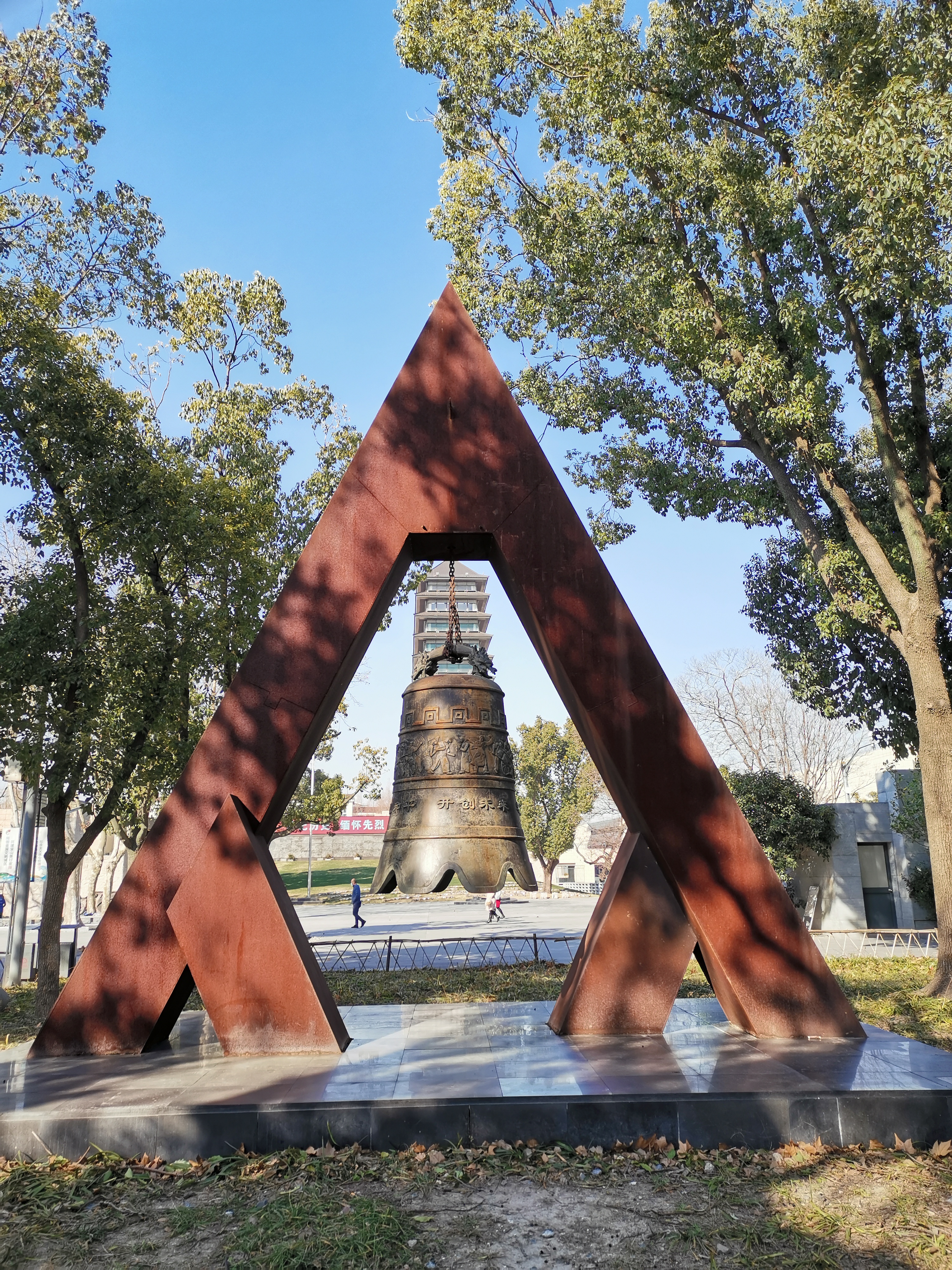 淞沪抗战纪念公园,广东游客淞沪抗战纪念馆