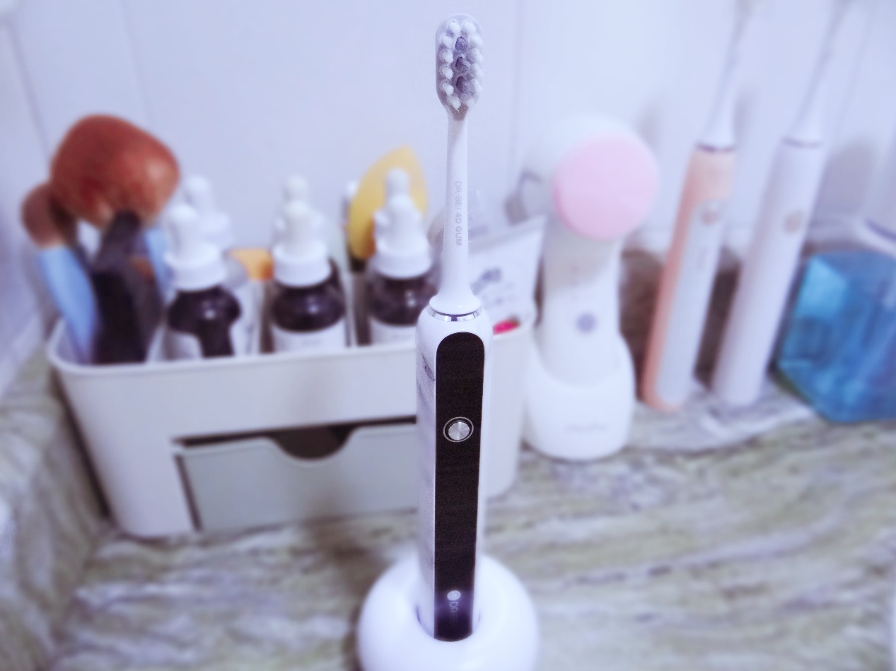 贝医生声波电动牙刷z3,贝医生声波电动牙刷开箱测评