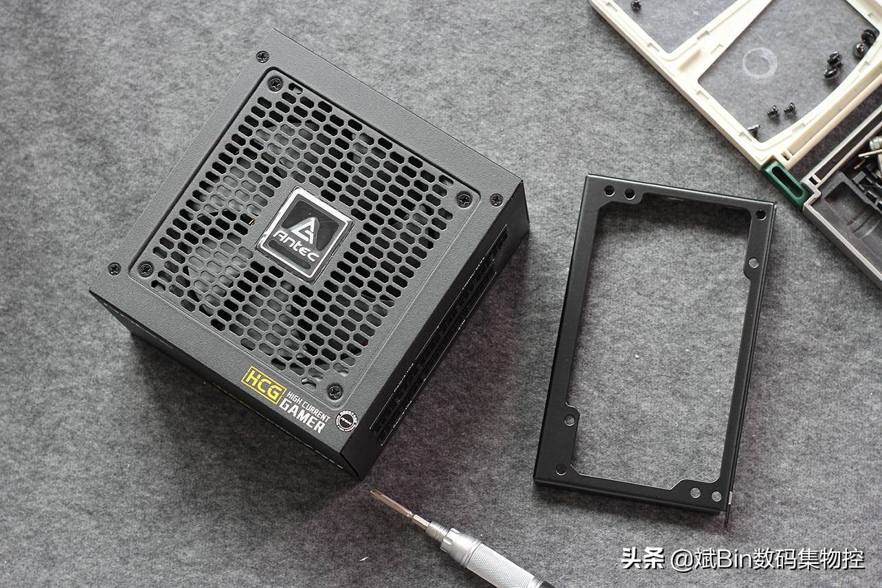 乔思伯v10机箱硬盘放哪里,乔思伯u4plus和v10