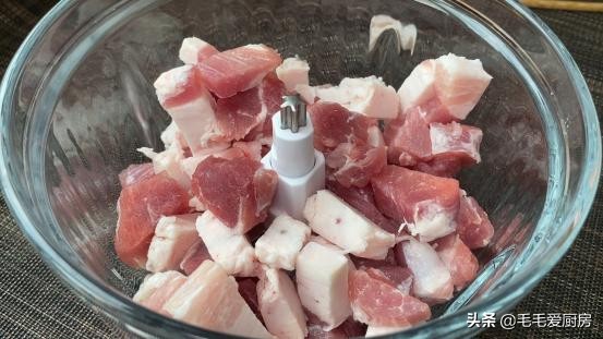 做锅贴用什么水和面,做锅贴有人用淀粉