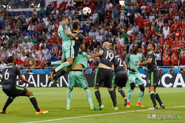 意媒评价迪巴拉c罗,意媒c罗