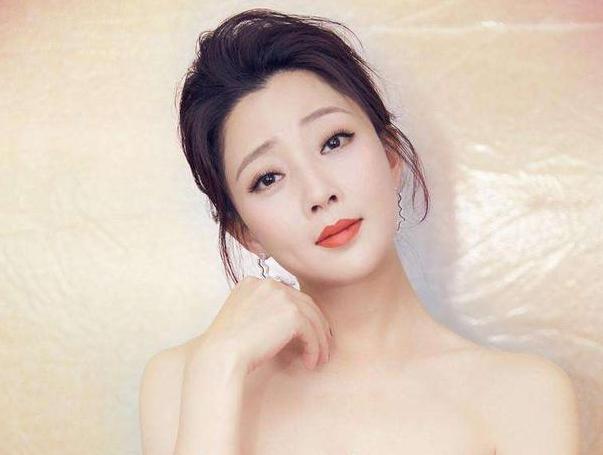 殷桃的情史大揭秘,41岁的殷桃有何过人之处