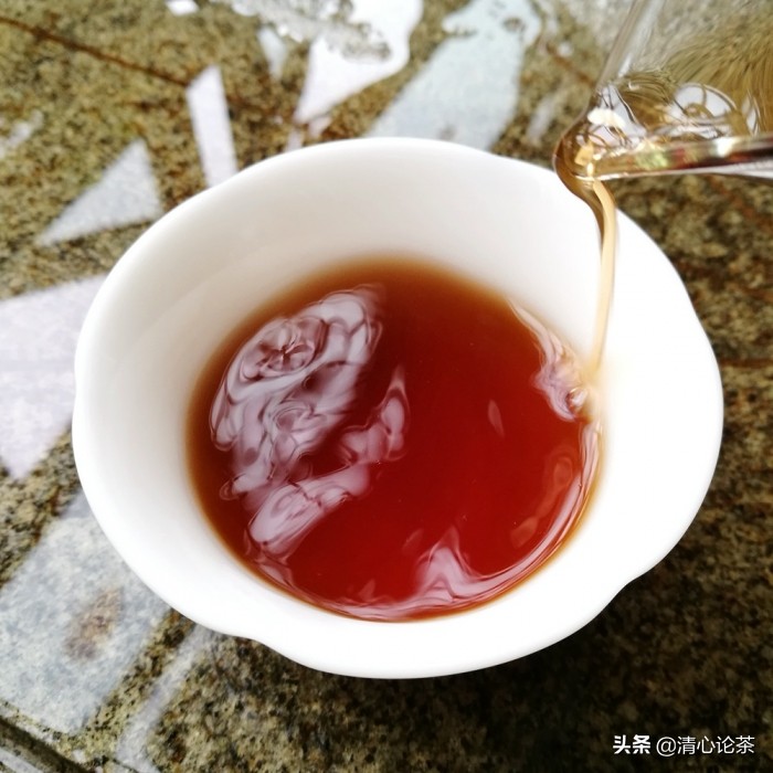澜沧古茶乌金对比大益,澜沧古茶0085和乌金哪个好