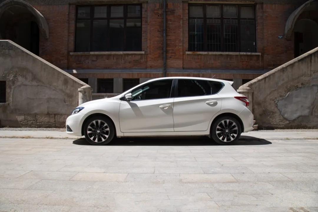 涓ゅ帰杞︾數鍔ㄥ熬闂ㄨ溅鐪熼,涓ゅ帰杞﹀紑璧锋潵鐪熼