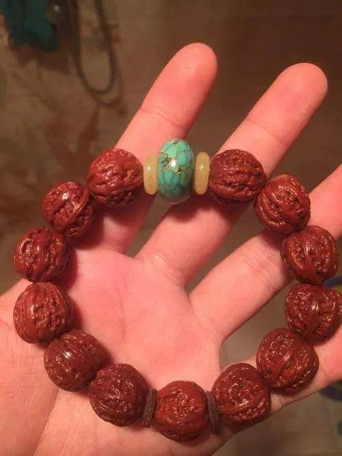 京八棱小核桃纹路和尺寸哪个重要,1.8尺寸野生小核桃手串