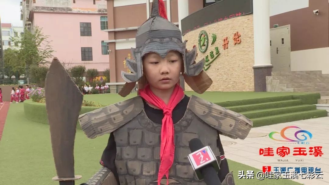 小学生环保时装秀的衣服怎么做,小学生环保时装秀方案