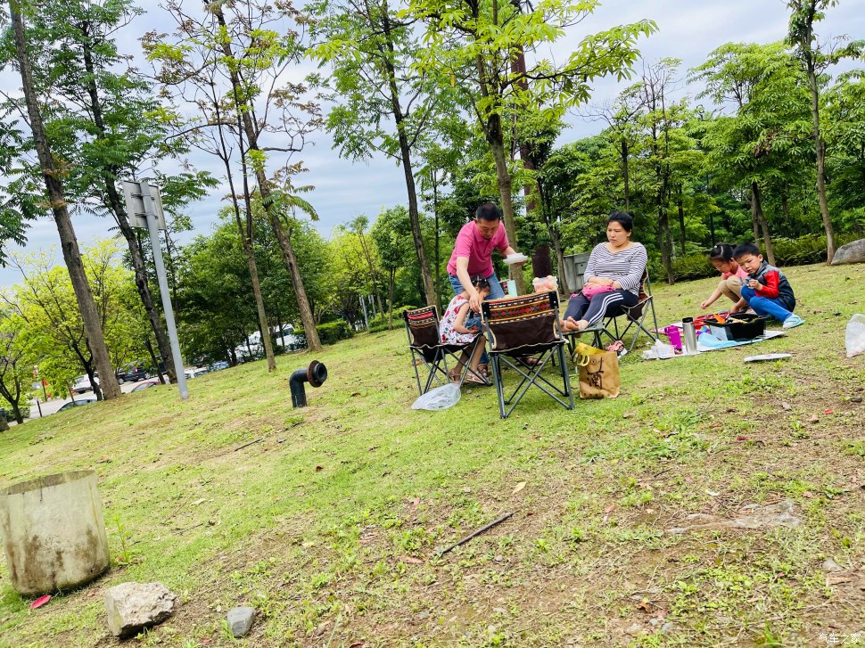 成都人会玩的景点,成都凤凰山公园可以爬山吗