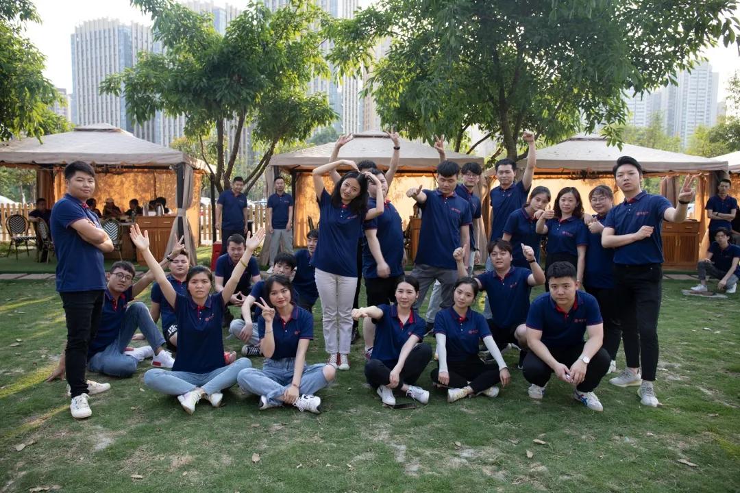 风雨同舟砥砺前行团建,团建乘风破浪