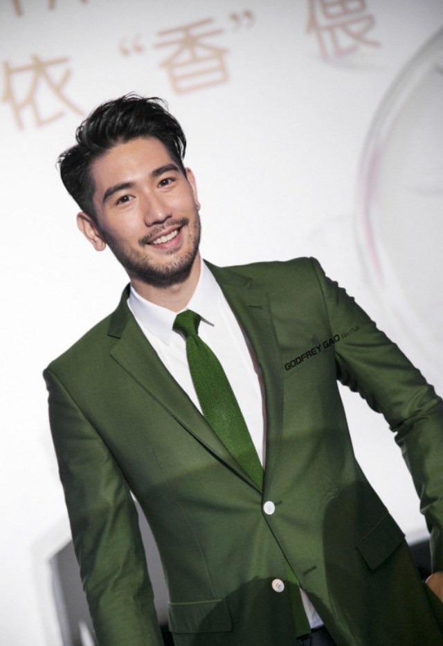 都有哪些地方悼念高以翔,为什么这么多人悼念张国荣