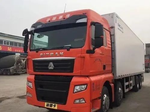 18款解放jh6500马力牵引车怎么样,解放j7对比欧曼est汕德卡旗舰高栏