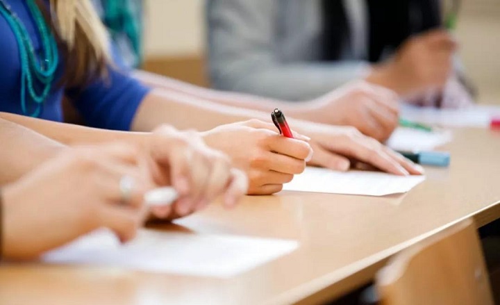 作文写跑题了难受,作文写跑题了怎么补救