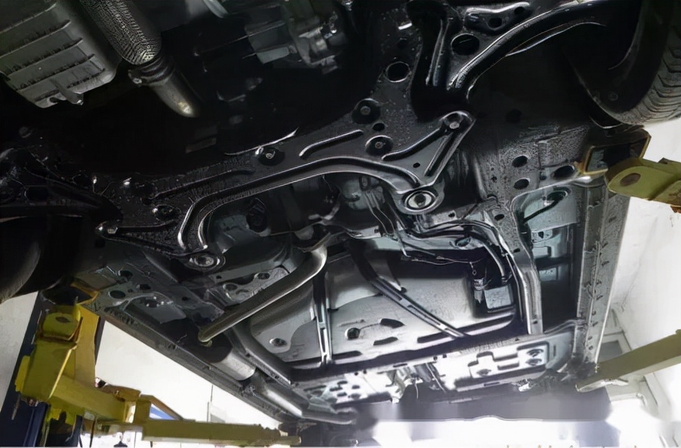 底盘装甲有什么猫腻,底盘装甲到底值不值得装