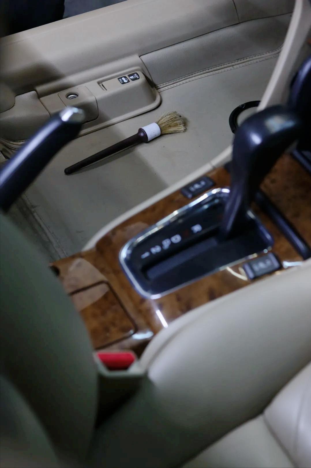 怪兽翻新车,怪兽修车翻新艾力绅