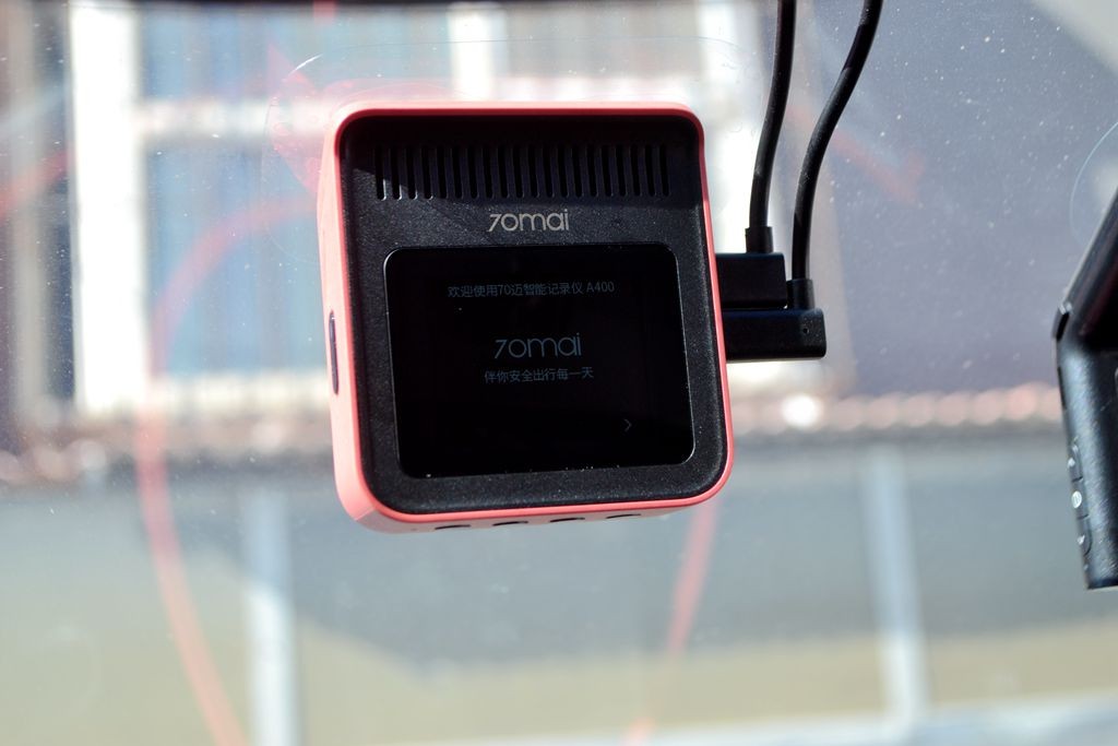 一百多行车记录仪高性价比,行车记录仪900多块钱有必要吗