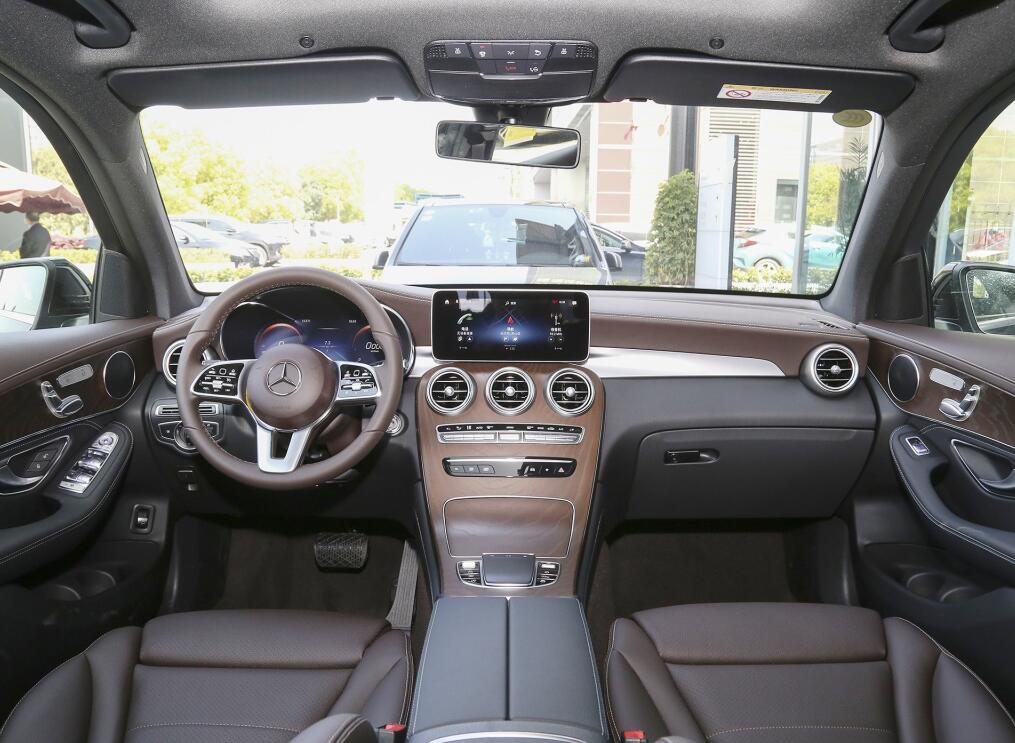 奔驰glc四驱是全时还是适时,奔驰新款GLC无法启动黑屏