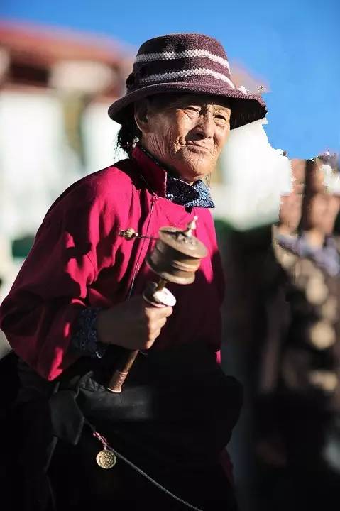 九宫八卦牌的正确佩戴方式,鳞甲九宫八卦牌怎么佩戴