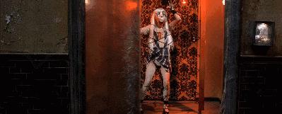 这是一部想象爆棚的超R级影片，好「色」之徒必看电影