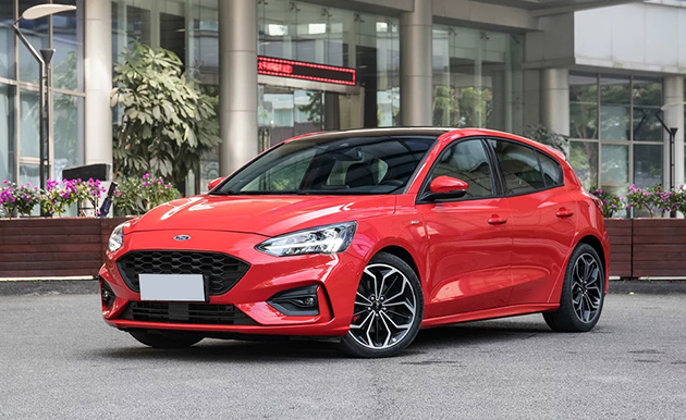 内饰真的能秒杀同级吗,新款福特福克斯哪款最值得购买