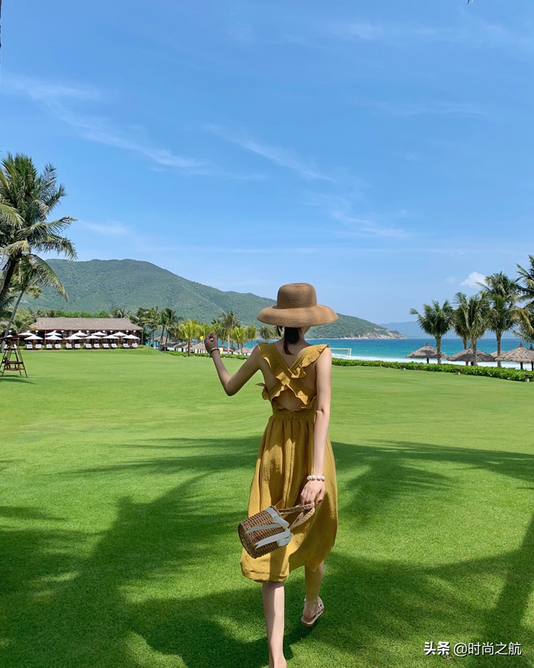 吊带沙滩连衣裙,夏日度假吊带连衣裙