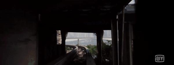 璁╃櫨搴︽棤璇殑闂,璁╃櫨搴﹀穿婧冪殑鐬棿