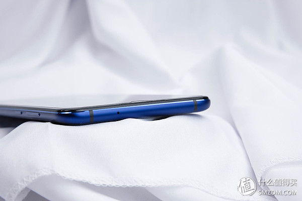 荣耀8xmax缺点和不足之处,荣耀8xmax上手体验不足