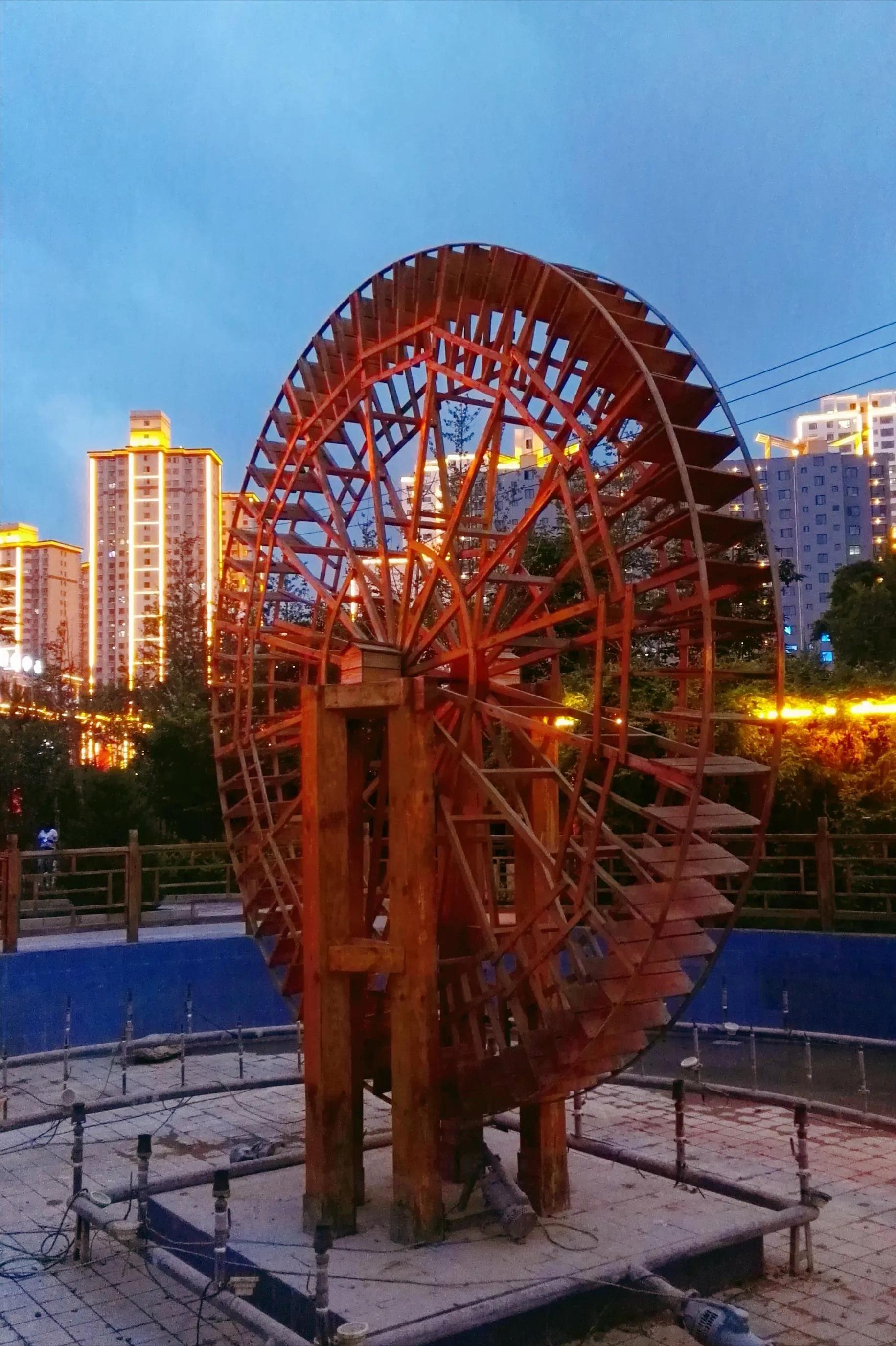 走进延安—登顶圣地宝塔山，感受安塞腰鼓山，游览佛道合一云台山