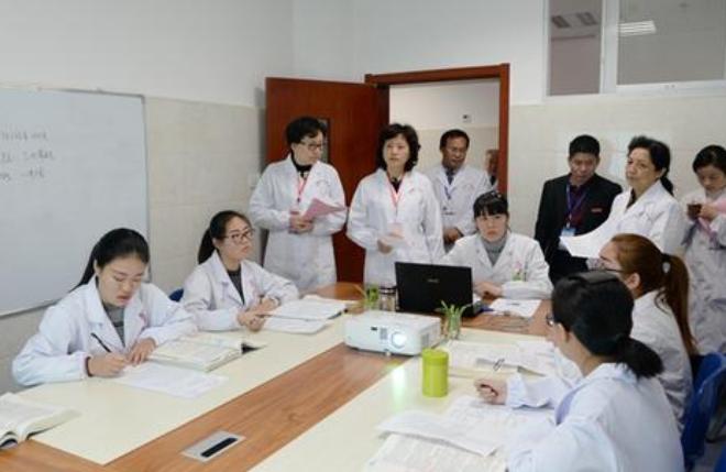 7个医学类专业报考详解,哪些医学类好就业