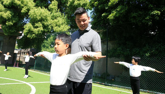 如何让孩子健康科学长高，有4点可能孩子长高会受到困难，爸爸妈妈一定要注意