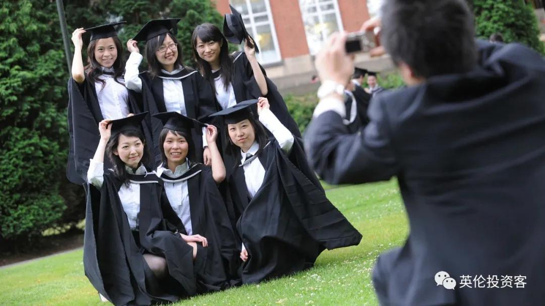 疫情之下，七成中国留学生如期入读英国大学